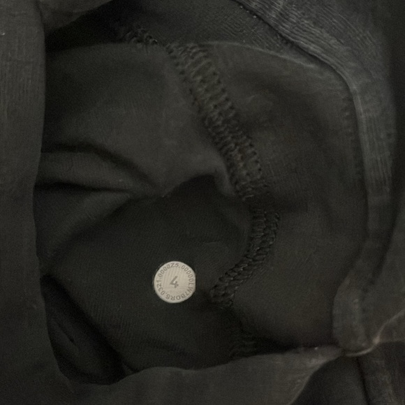 COPY - lululemon inner glow shorts - Picture 4 of 4